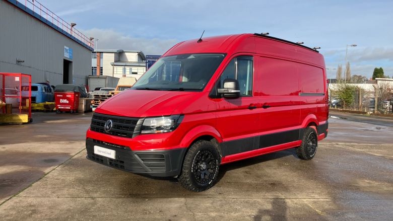 Volkswagen Crafter Cr35 Mwb Diesel 2.0 TDI 177PS Commerce Plus High Roof Van